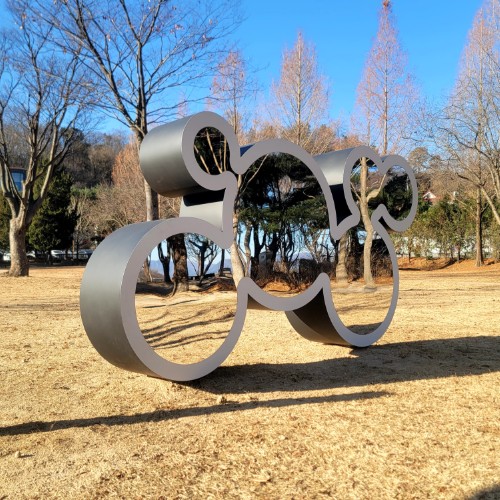 금속조형물, 공원포토존 설치로 분위기가 달라질까